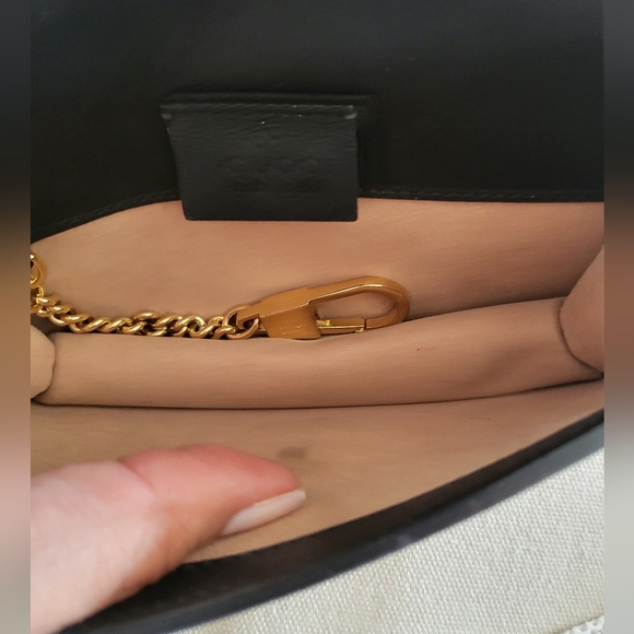 Gucci Mini Bag in Black and Green with Gold Chain - Picture 5 of 7